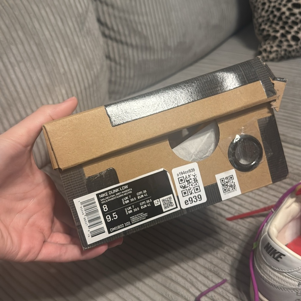 Off White Dunks - image 4